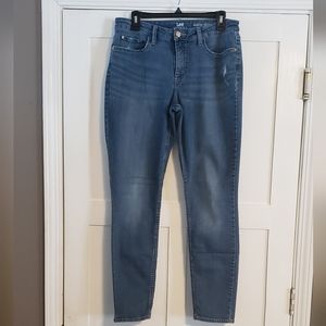 Lee Jeans
